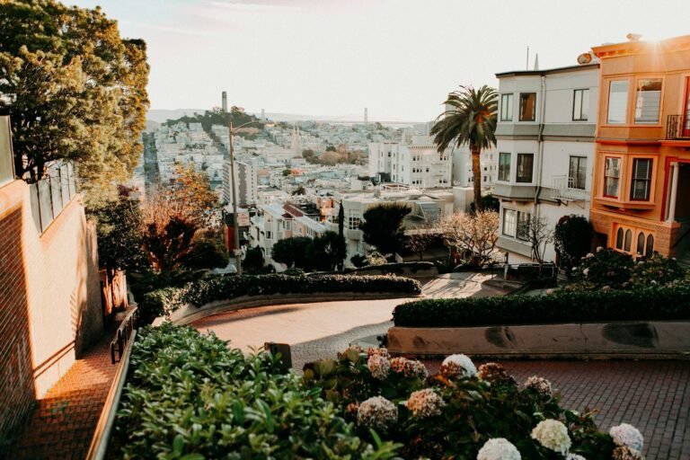 Where to Stay in San Francisco, California: Best Areas, Hotels & Tips Winding Lombard Street in San Francisco